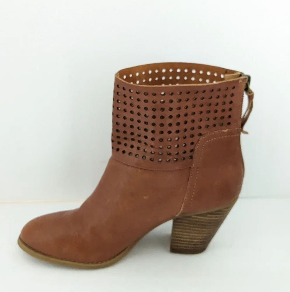 Nine west leather ankle boots